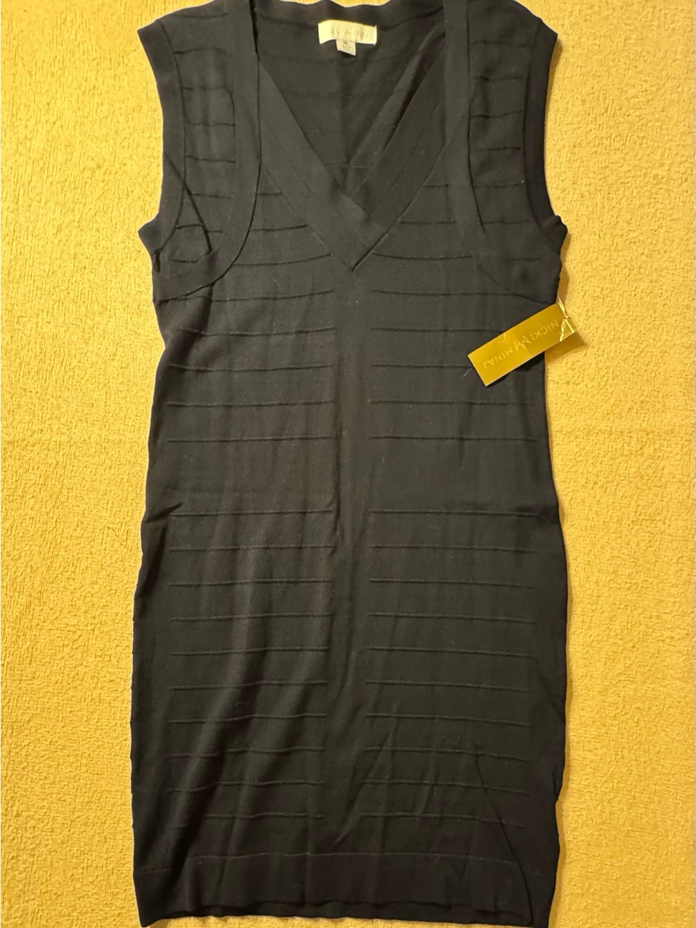 Nicki Minaj Black Sleeveless V‑Neck Knit BodyCon Dress